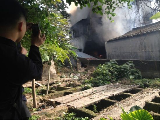 疑似墜毀現(xiàn)場照片