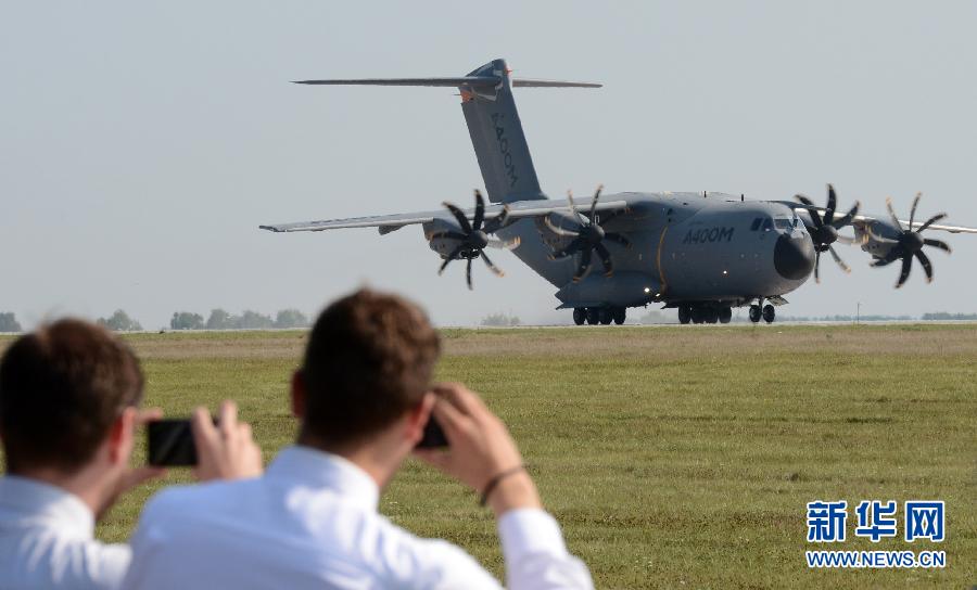 ���п�܇A-400M܊���\ݔ�C(j��)